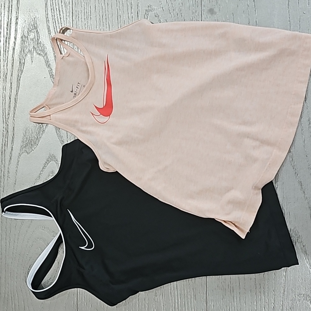 Excellent condition girls Nike tanks
